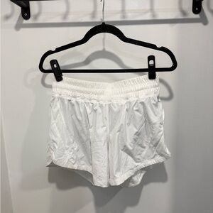 Lululemon Track That Mid Rise Shorts 5”
